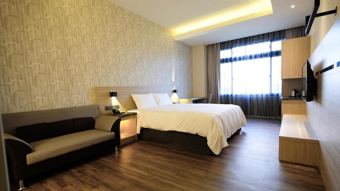 Yu Chun Hotel Taichung Exterior foto